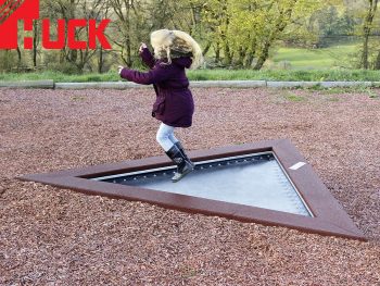 Triangulum Trampoline